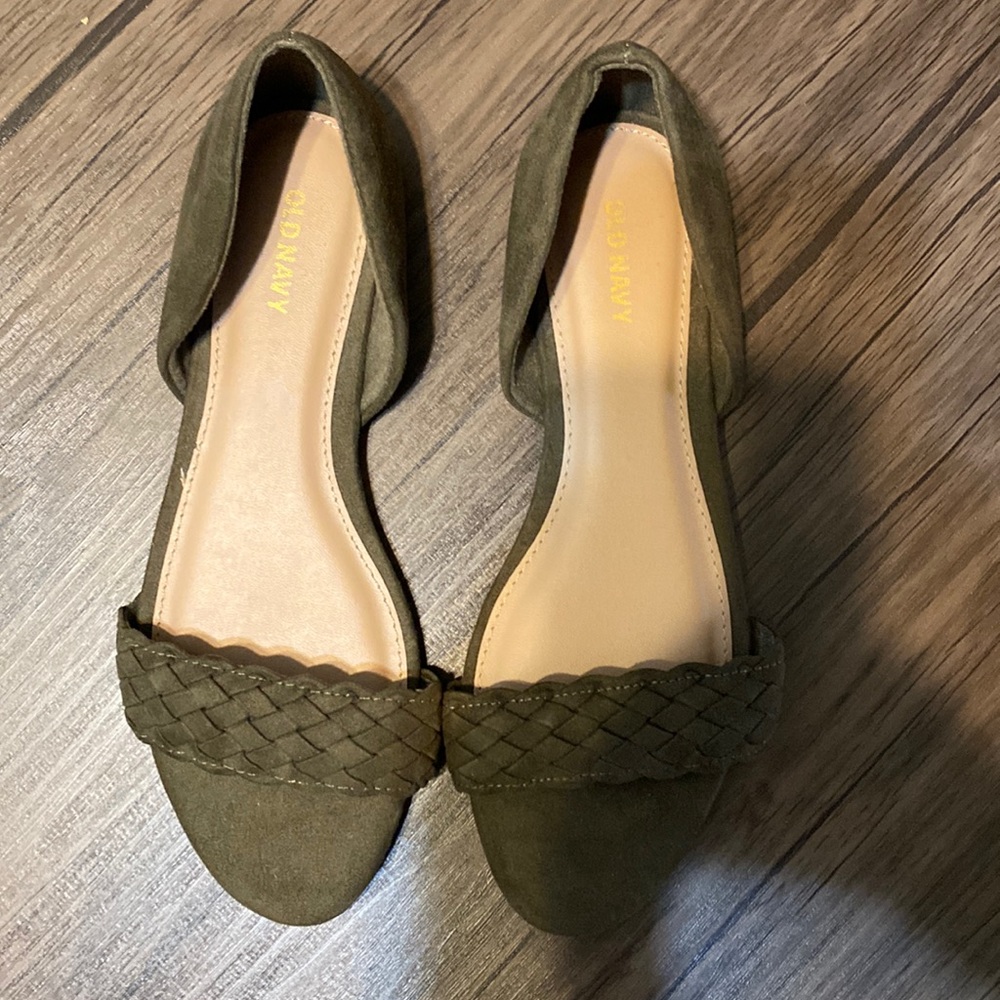 Old Navy olive green shoes